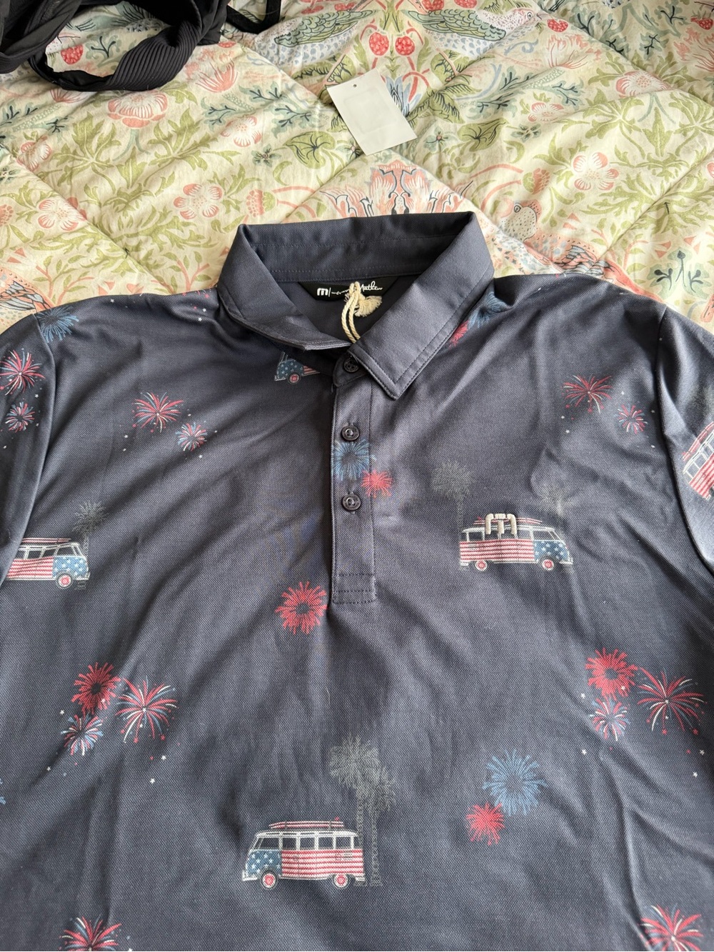 Travis Mathew Firework Display Polo NWT - Picture 2 of 3